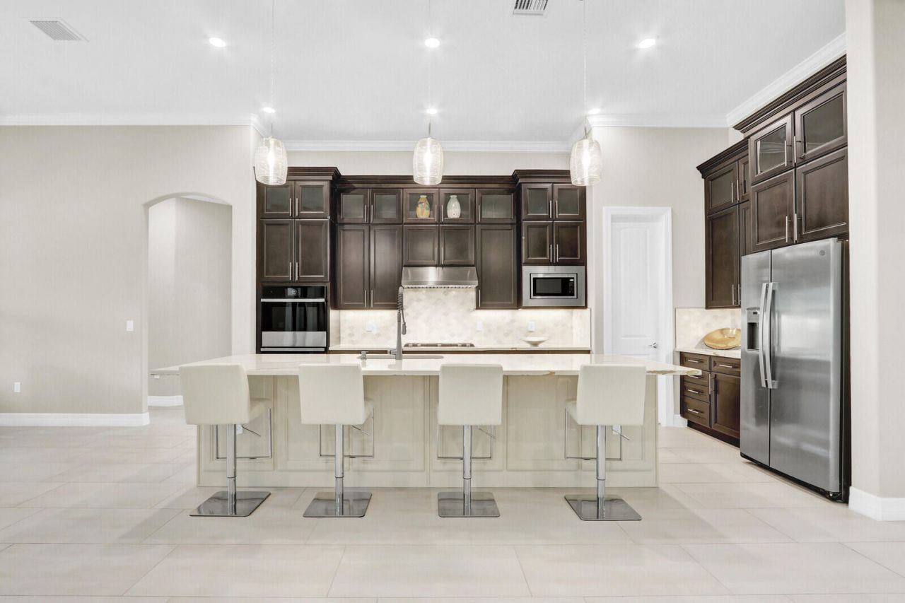 9242 Balsamo Drive, Palm Beach Gardens, FL 33412 Photo