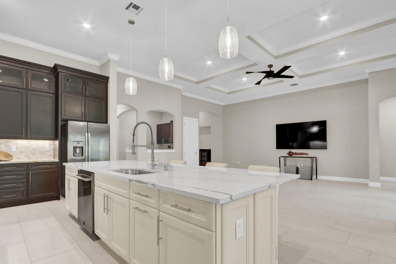 9242 Balsamo Drive, Palm Beach Gardens, FL 33412 Photo