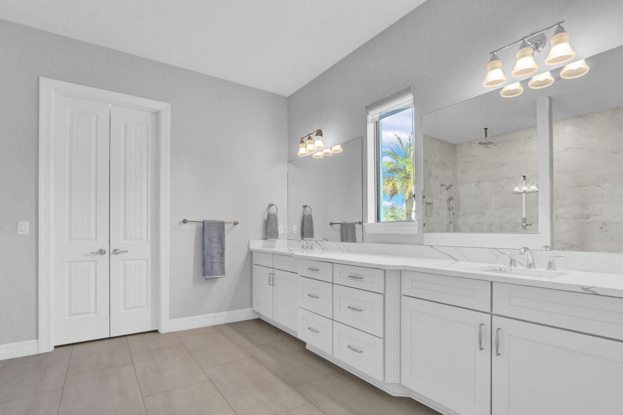 9242 Balsamo Drive, Palm Beach Gardens, FL 33412 Photo