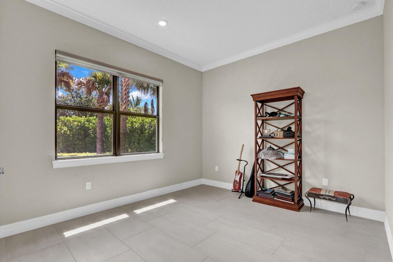 9242 Balsamo Drive, Palm Beach Gardens, FL 33412 Photo