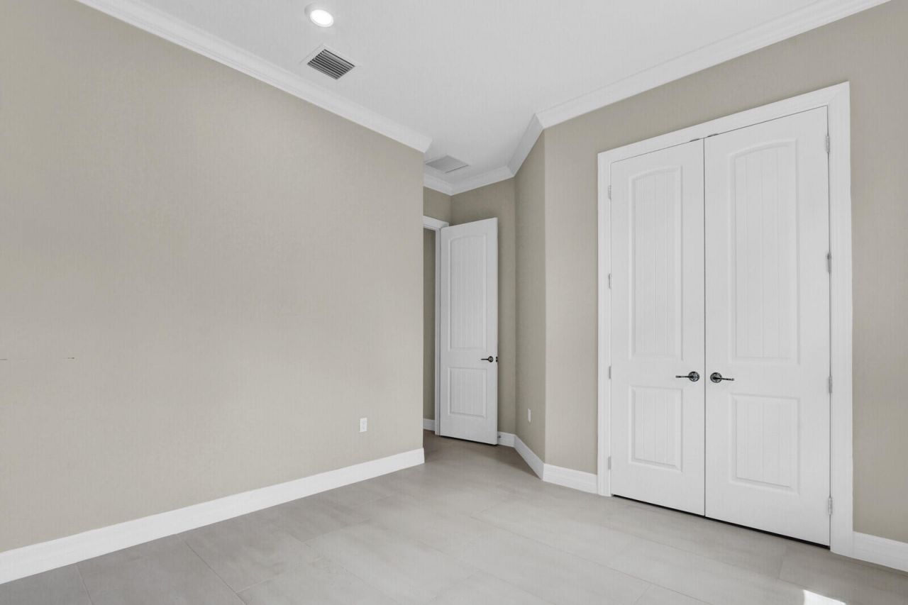 9242 Balsamo Drive, Palm Beach Gardens, FL 33412 Photo