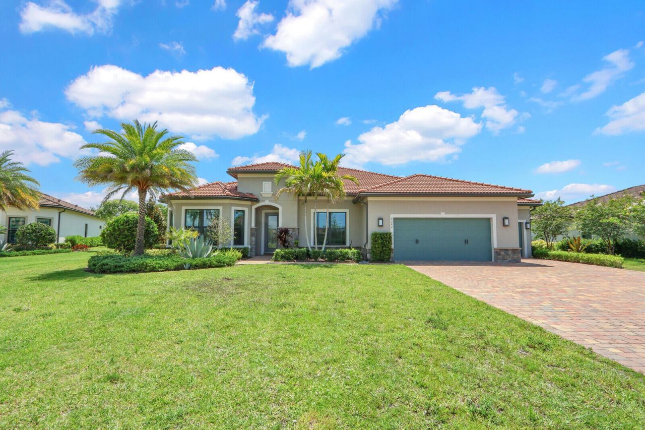 9242 Balsamo Drive, Palm Beach Gardens, FL 33412 Photo