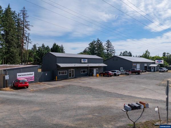 5597 S Santiam Hwy, Lebanon, OR 97355