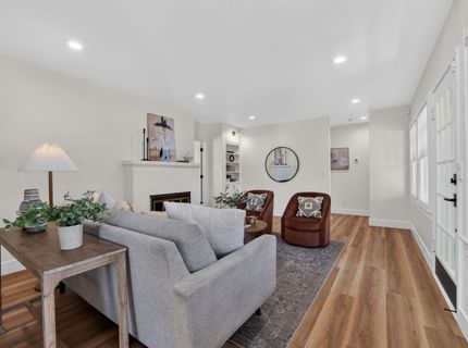 929 Swanston Dr, Sacramento, CA 95818 Photo
