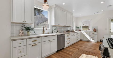 929 Swanston Dr, Sacramento, CA 95818 Photo