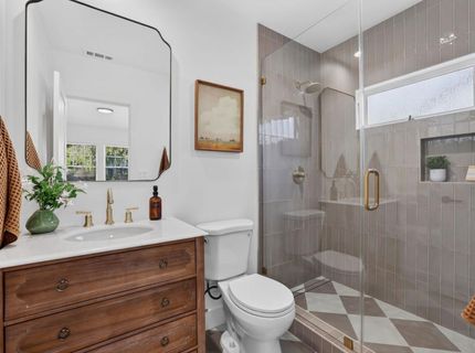 929 Swanston Dr, Sacramento, CA 95818 Photo