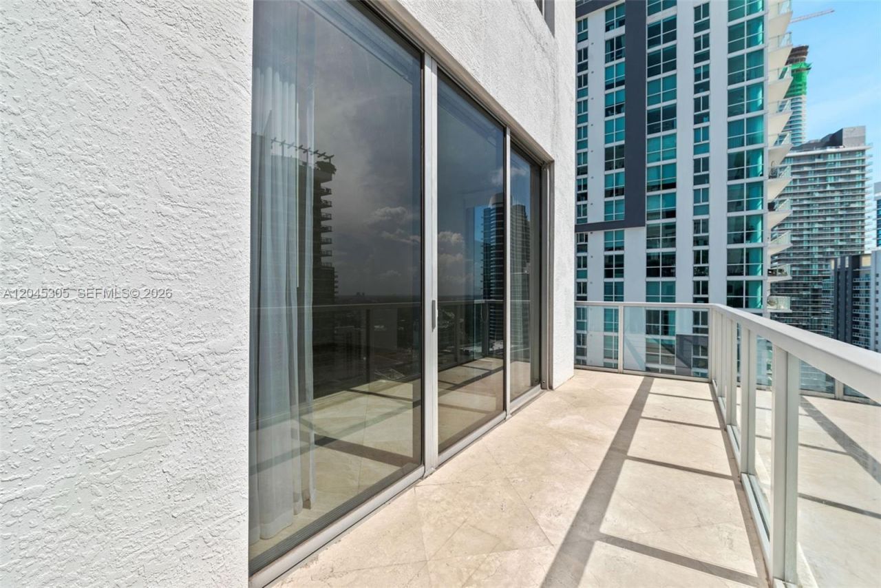 1050 Brickell Ave , Unit 3314, Miami, FL 33131 Photo