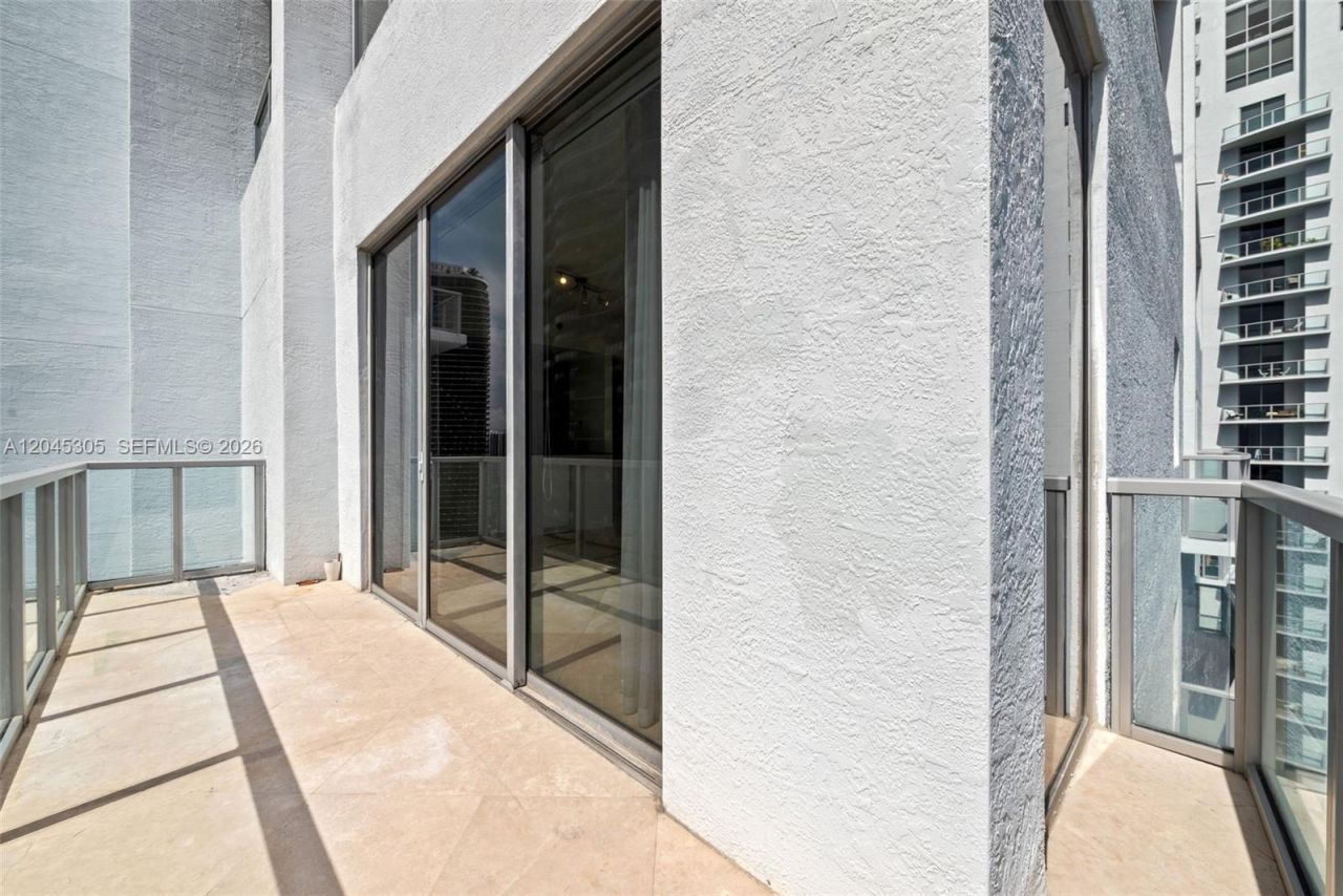 1050 Brickell Ave , Unit 3314, Miami, FL 33131 Photo