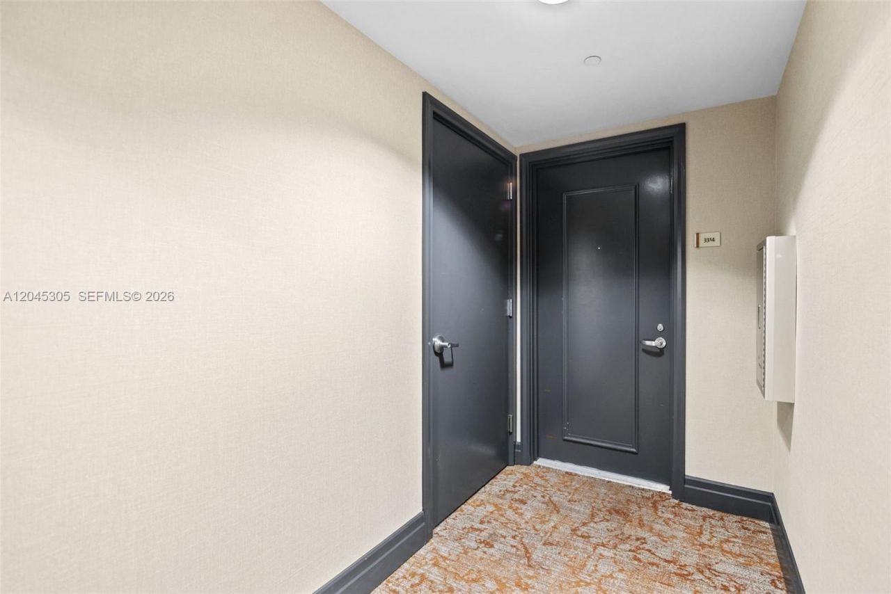 1050 Brickell Ave , Unit 3314, Miami, FL 33131 Photo
