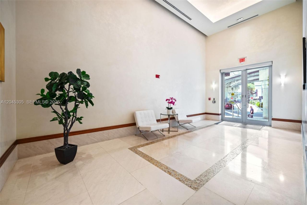 1050 Brickell Ave , Unit 3314, Miami, FL 33131 Photo