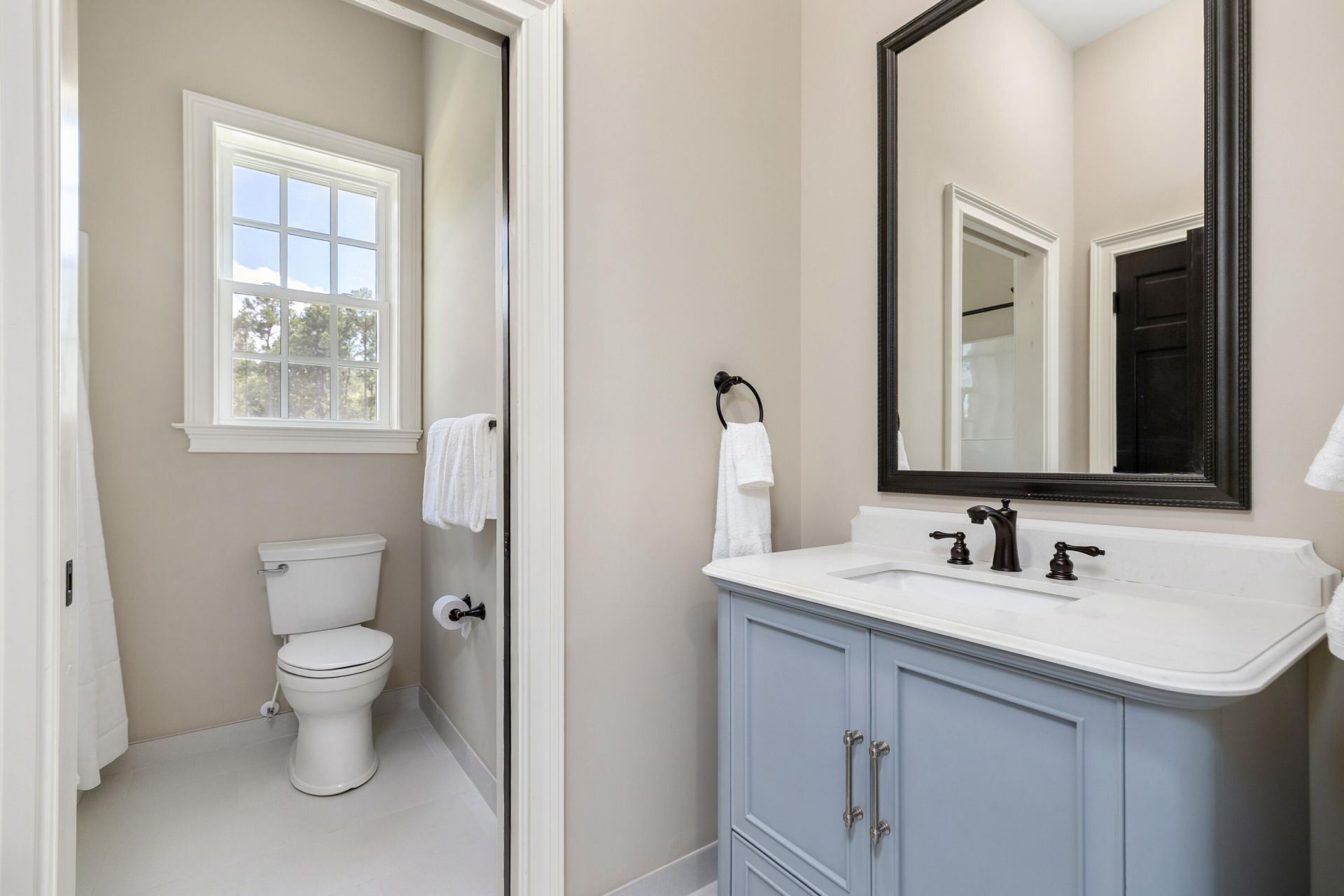 1646 Cleveland Street Photo 37