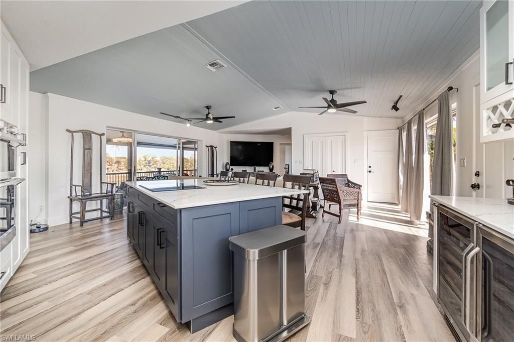 1720 Middle Gulf Dr, Sanibel, FL 33957 Photo