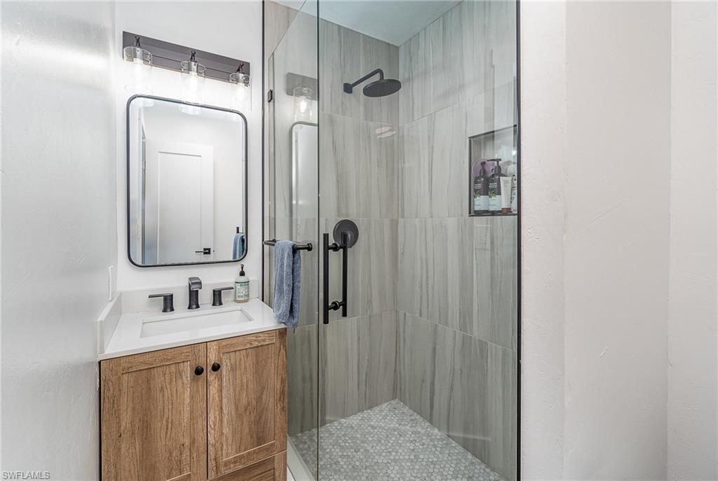 1720 Middle Gulf Dr, Sanibel, FL 33957 Photo
