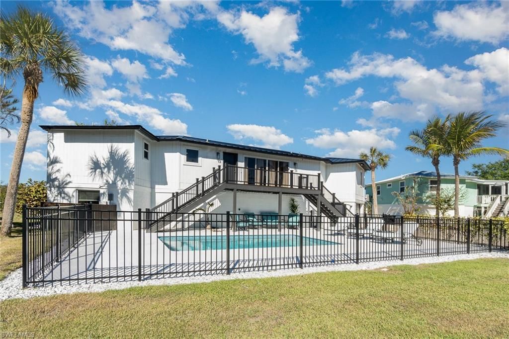 1720 Middle Gulf Dr, Sanibel, FL 33957 Photo