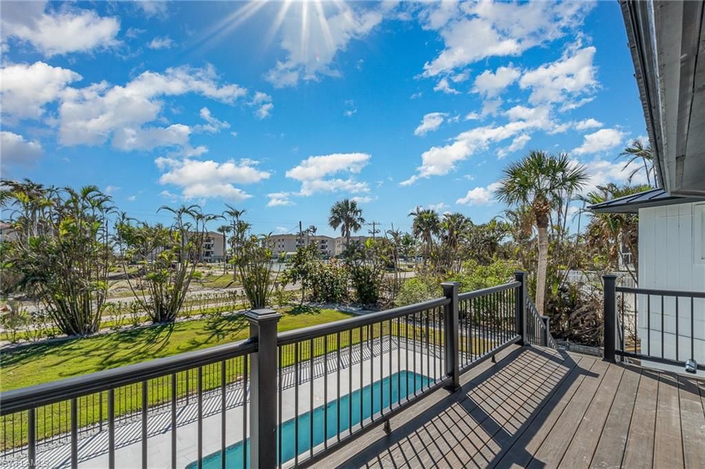1720 Middle Gulf Dr, Sanibel, FL 33957 Photo