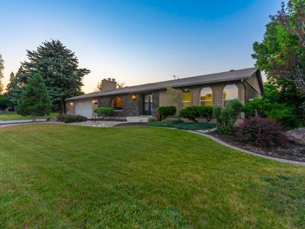 2518 W CARSON LN S, West Jordan, UT 84084