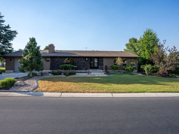 2518 W CARSON LN S, West Jordan, UT 84084