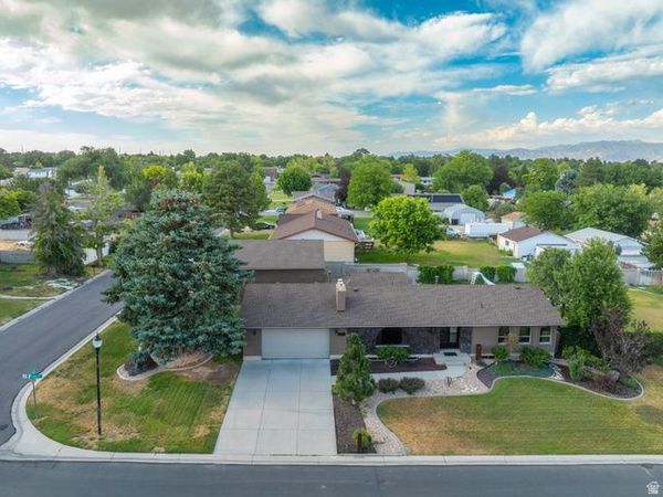 2518 W CARSON LN S, West Jordan, UT 84084