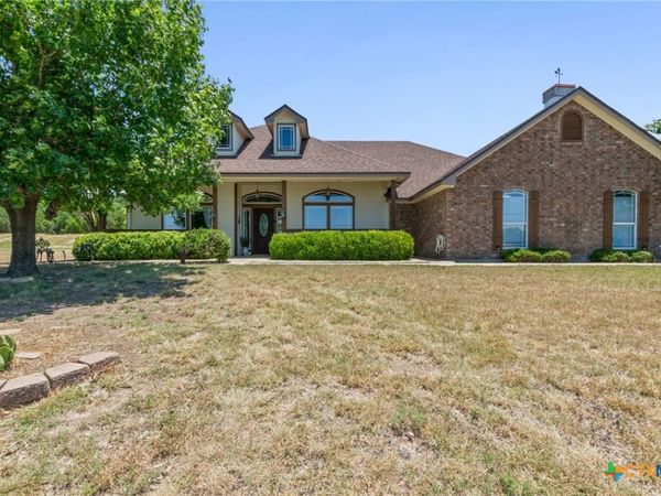 540 County Road 3351 , Kempner, TX 76539