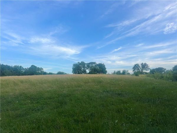 45101 E N Highway, Creighton, MO 64739
