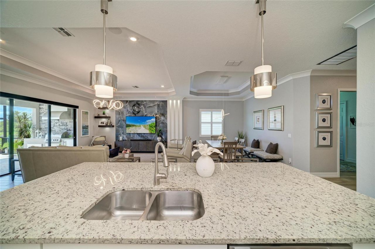 5731 Cheech Glen, Bradenton, FL 34211 Photo