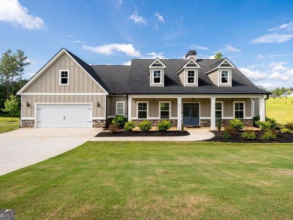 25 Harmon Court, Newnan, GA 30263