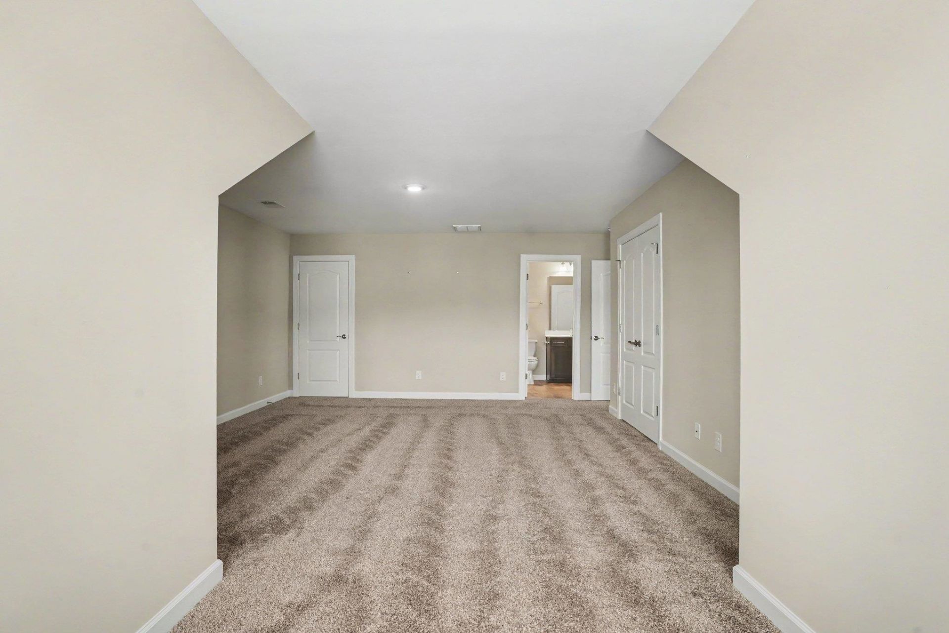 405 Goldenrod Circle Photo 25