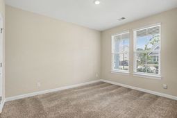 405 Goldenrod Circle photo 4