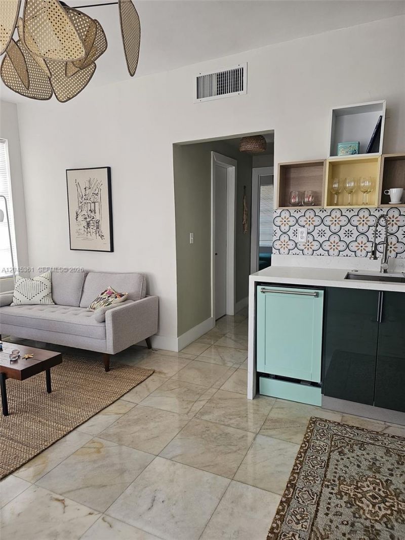 801 8th St , Unit 201, Miami Beach, FL 33139 Photo