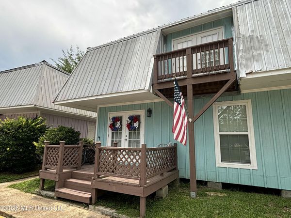 590 Royal Oak Drive, Pass Christian, MS 39571