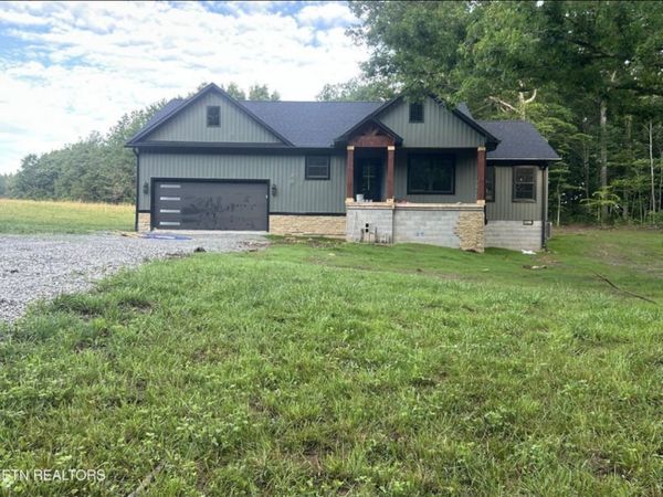 228 Georgee Rd , Jamestown, TN 38556