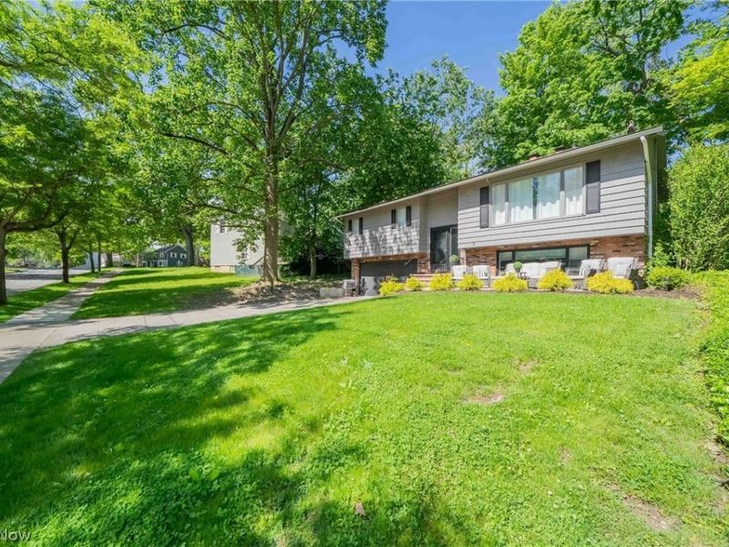 2314 Lyndway Road, Beachwood, OH 44122 Photo 4