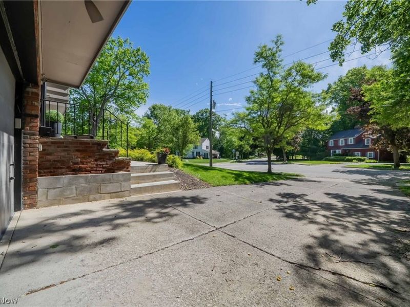 2314 Lyndway Road, Beachwood, OH 44122 Photo 6