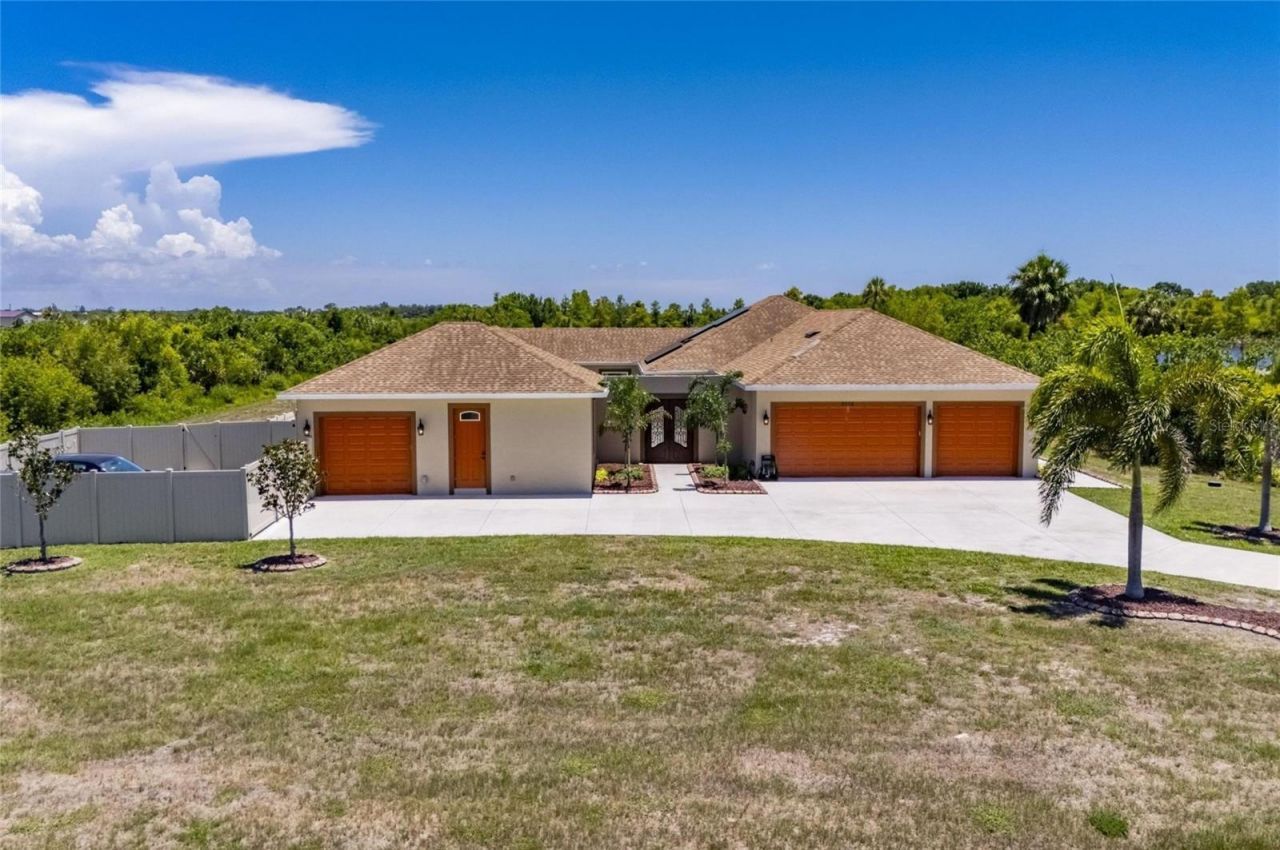 3016 Smilodon Trail, Ruskin, FL 33570 Photo