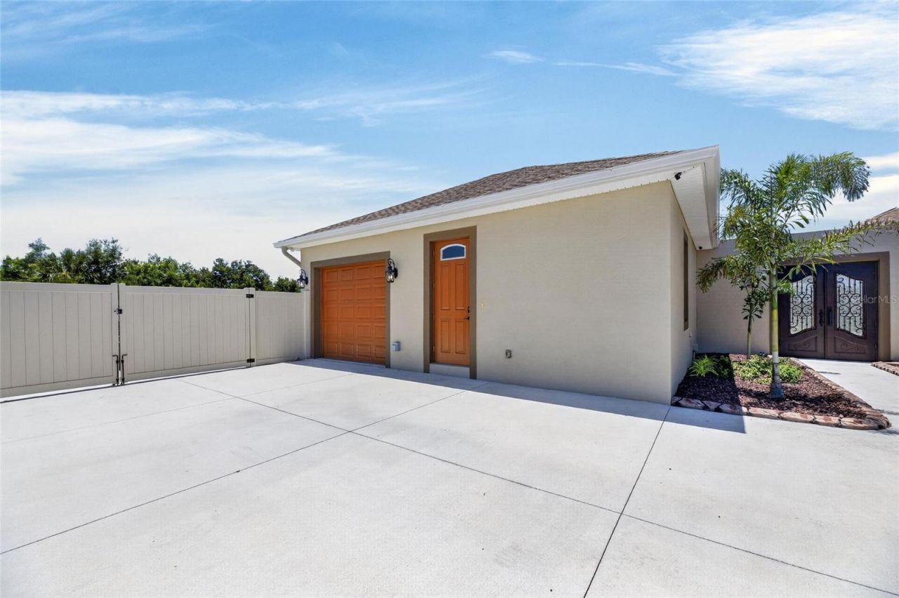 3016 Smilodon Trail, Ruskin, FL 33570 Photo