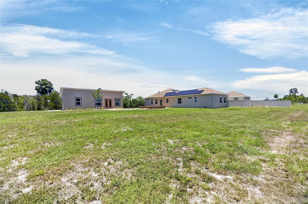 3016 Smilodon Trail, Ruskin, FL 33570 Photo