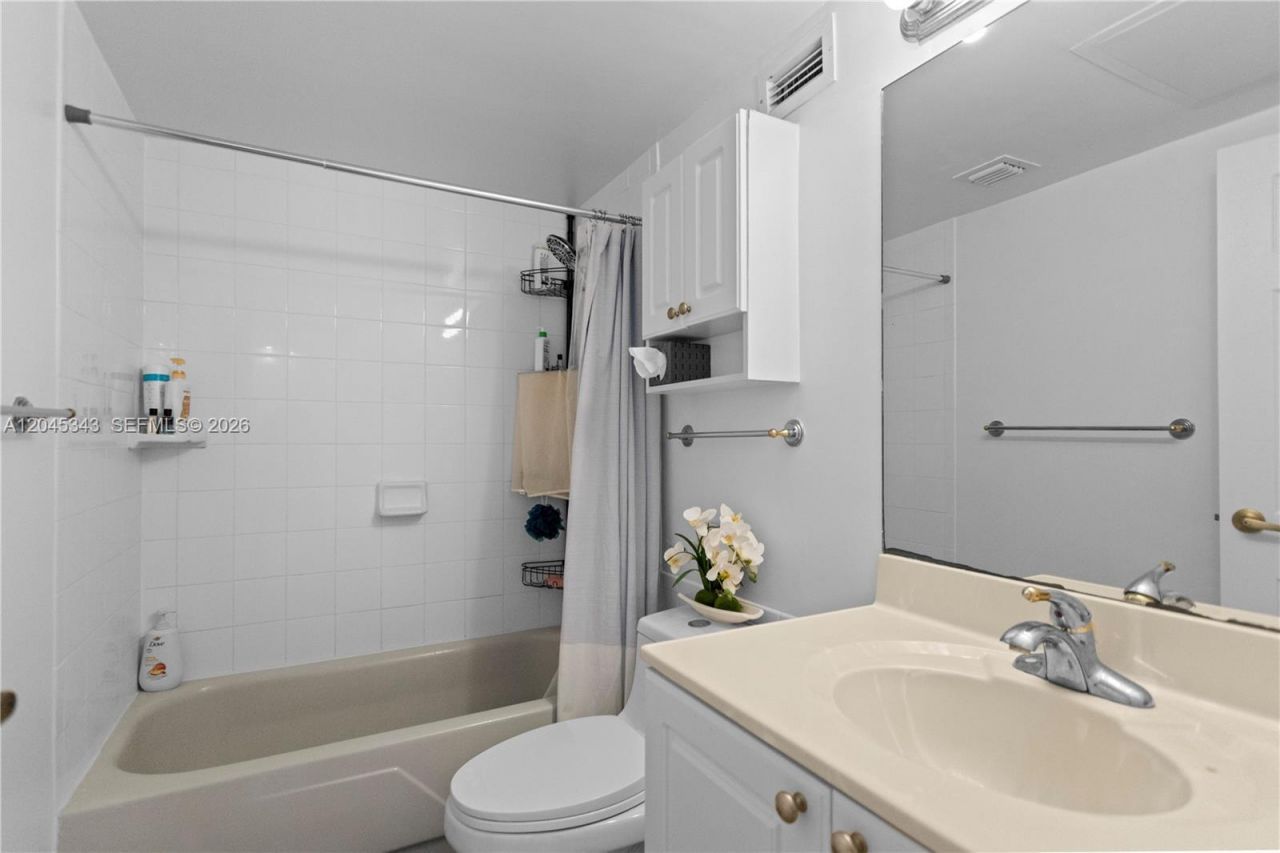 2501 S Ocean Dr , Unit 1614, Hollywood, FL 33019 Photo