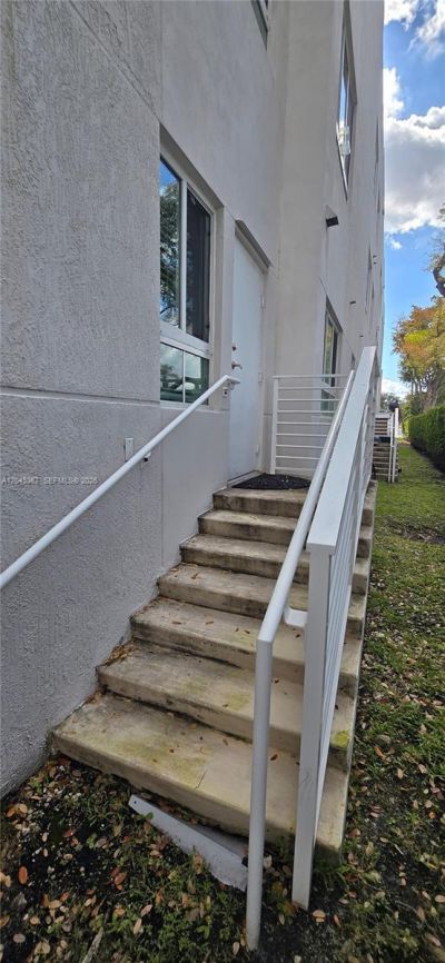 2535 NE 193rd St , Unit 3104, Miami, FL 33180 Photo
