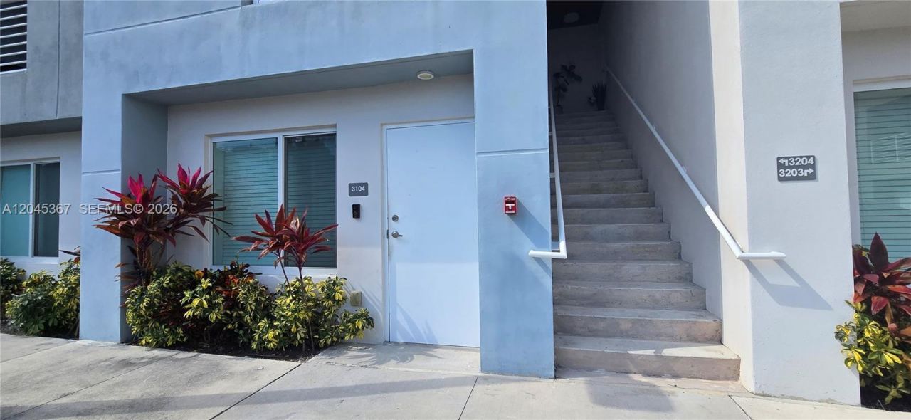 2535 NE 193rd St , Unit 3104, Miami, FL 33180 Photo