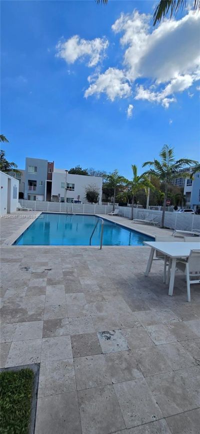 2535 NE 193rd St , Unit 3104, Miami, FL 33180 Photo