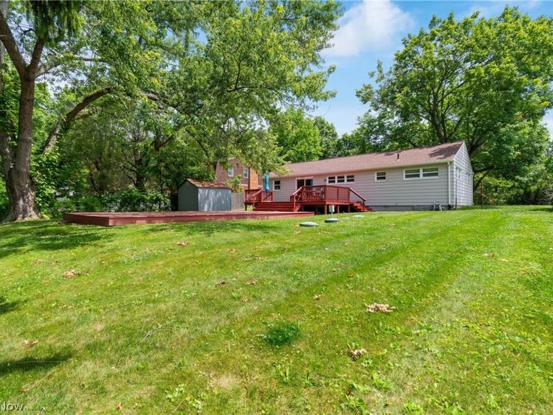 5768 Nolley Road, Akron, OH 44319 Photo 32