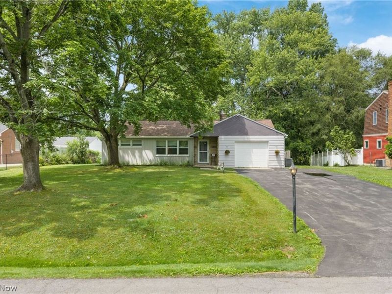 5768 Nolley Road, Akron, OH 44319 Photo 4