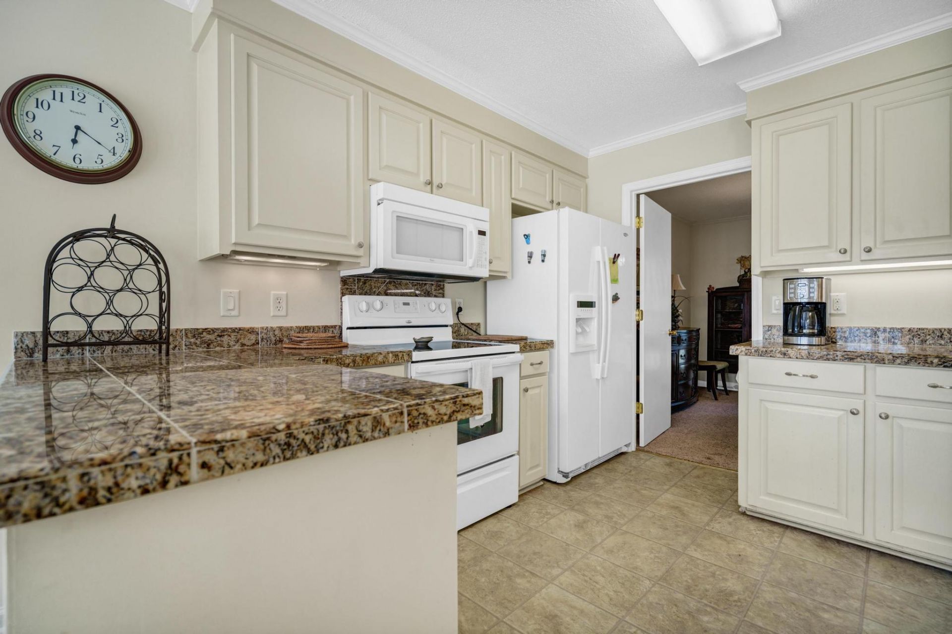 1513 Highway 174 Photo 7