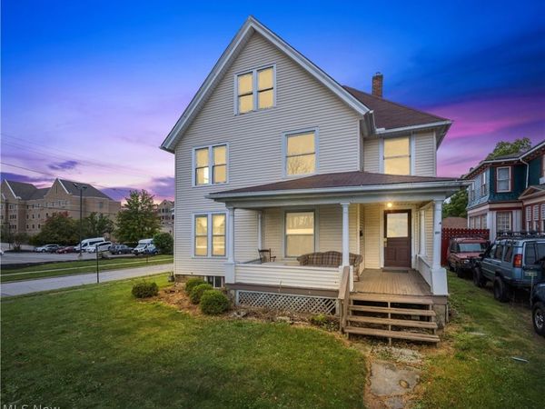 611 West Avenue, Elyria, OH 44035