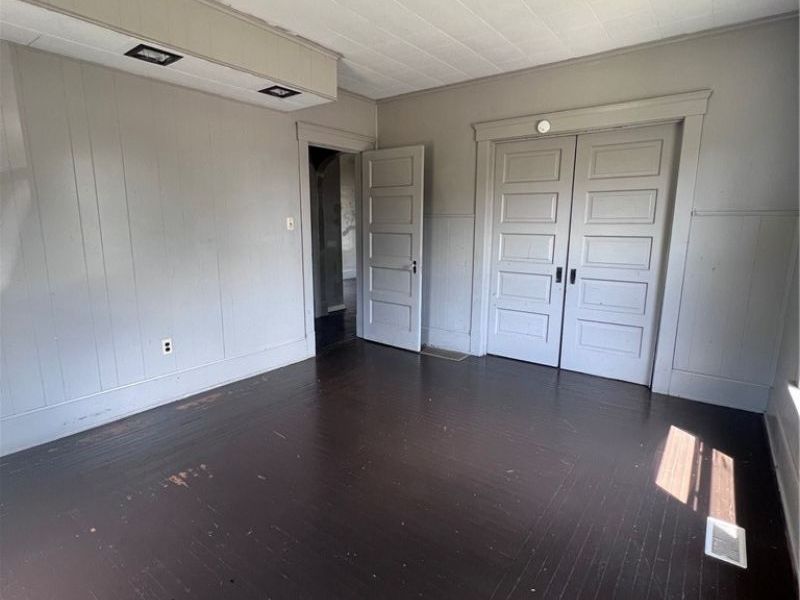 611 West Avenue, Elyria, OH 44035 Photo 9