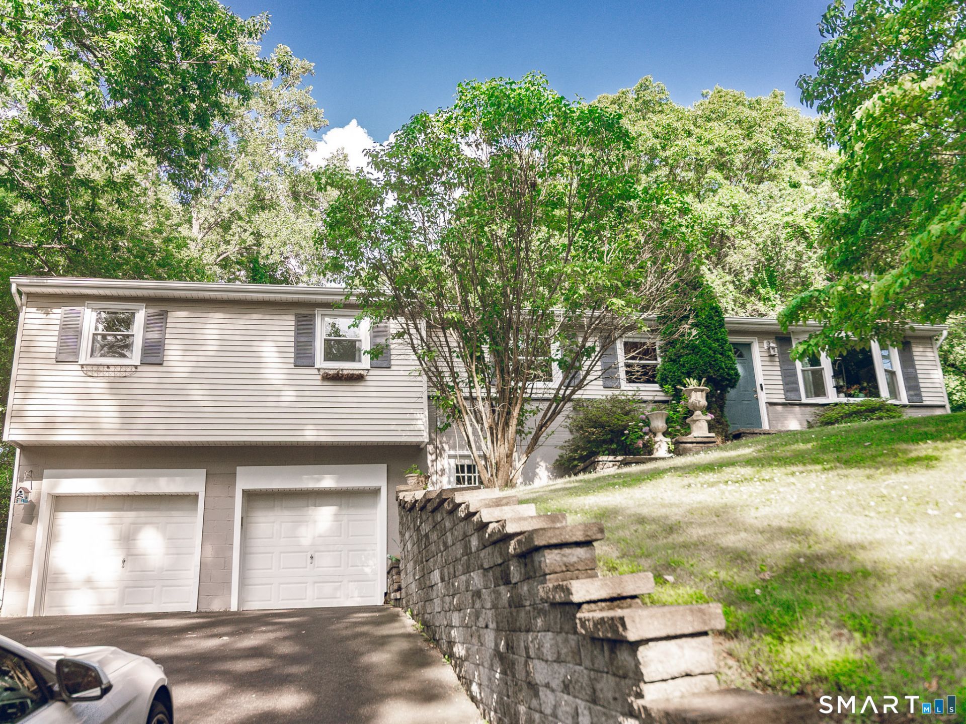 123 Wynwood, New Milford, CT 06776 Main Photo