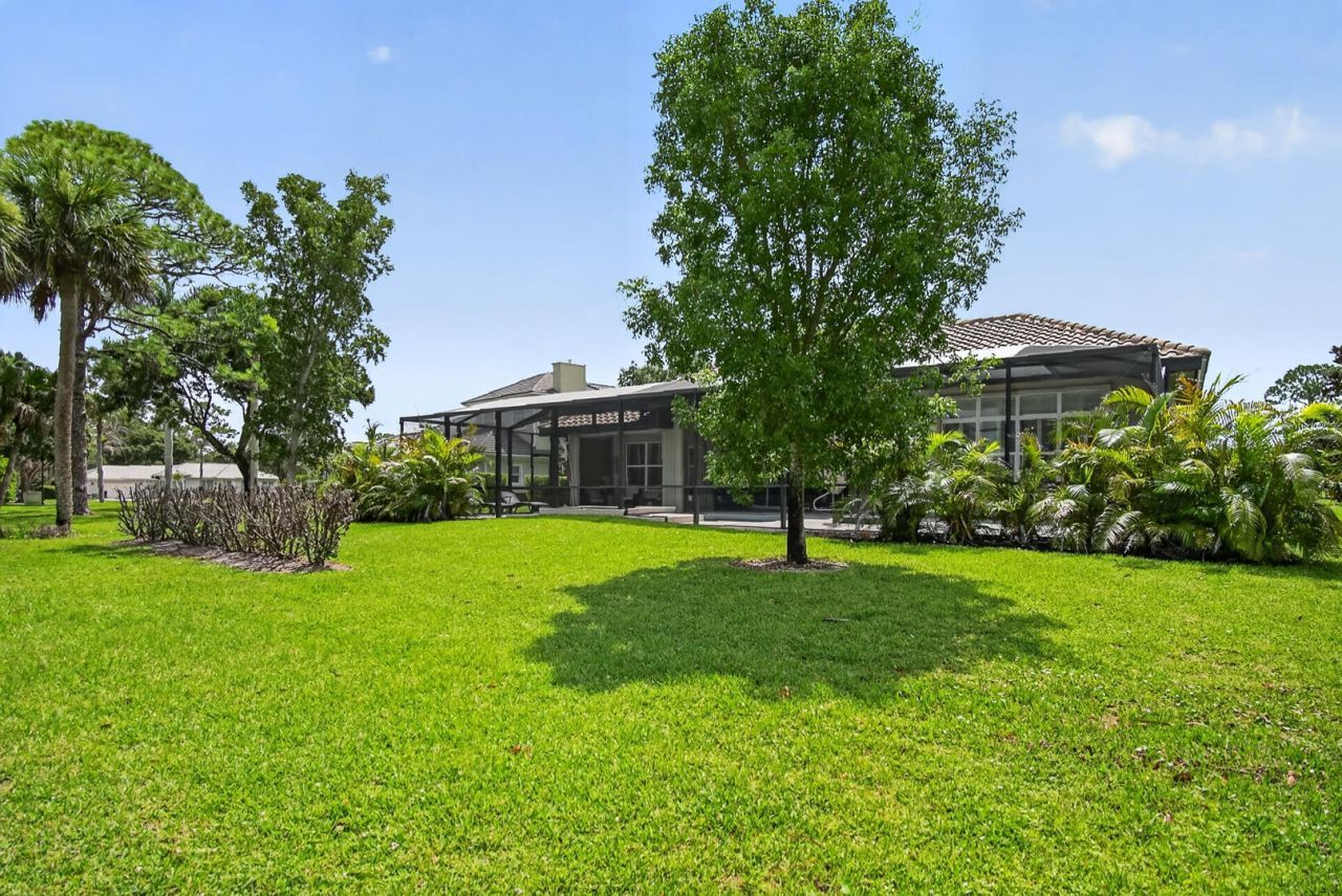 9431 Meadowood Drive, Fort Pierce, FL 34951 Photo