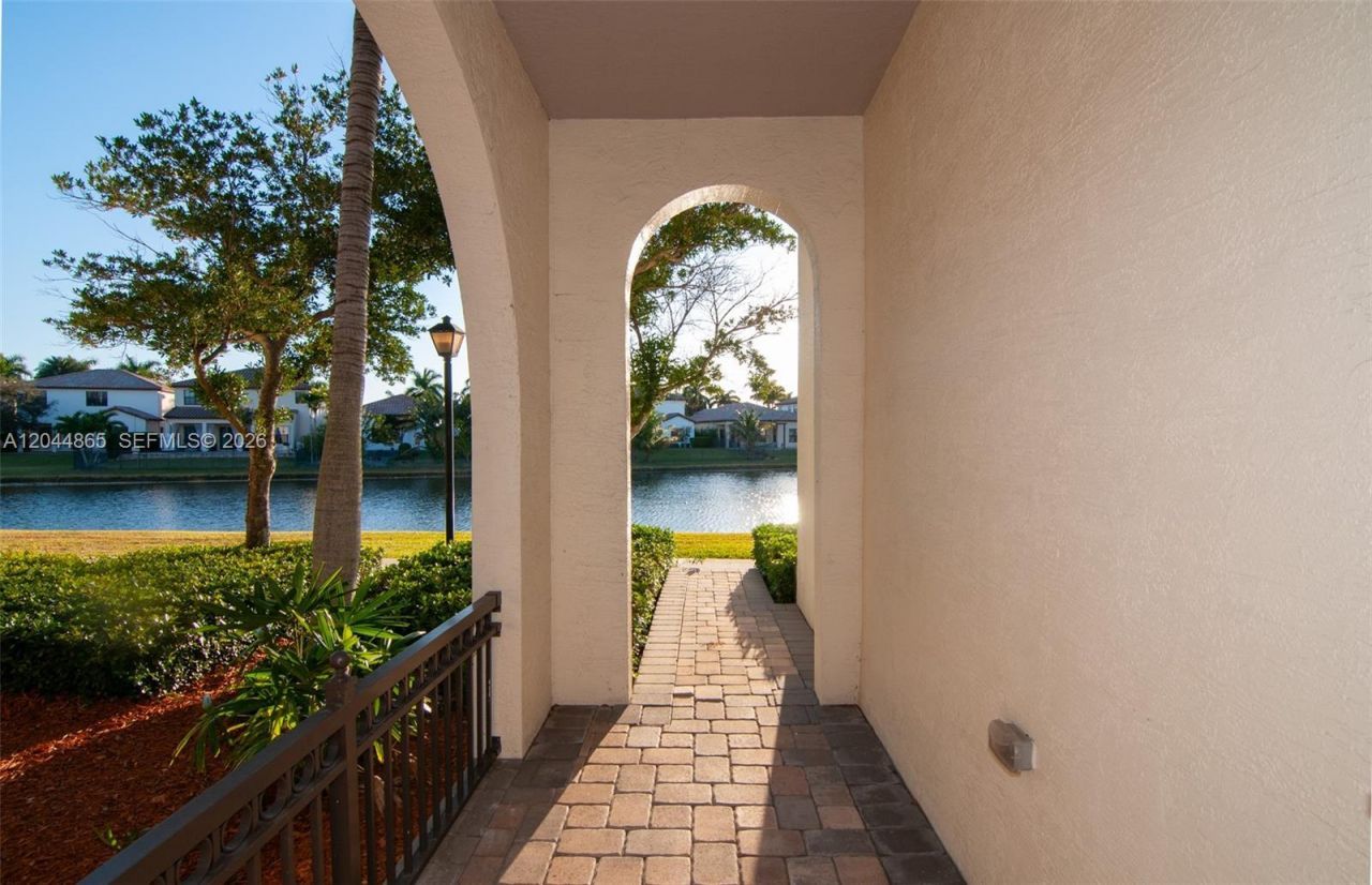 4357 Cascada Cir, Unit 4357, Cooper City, FL 33024 Photo