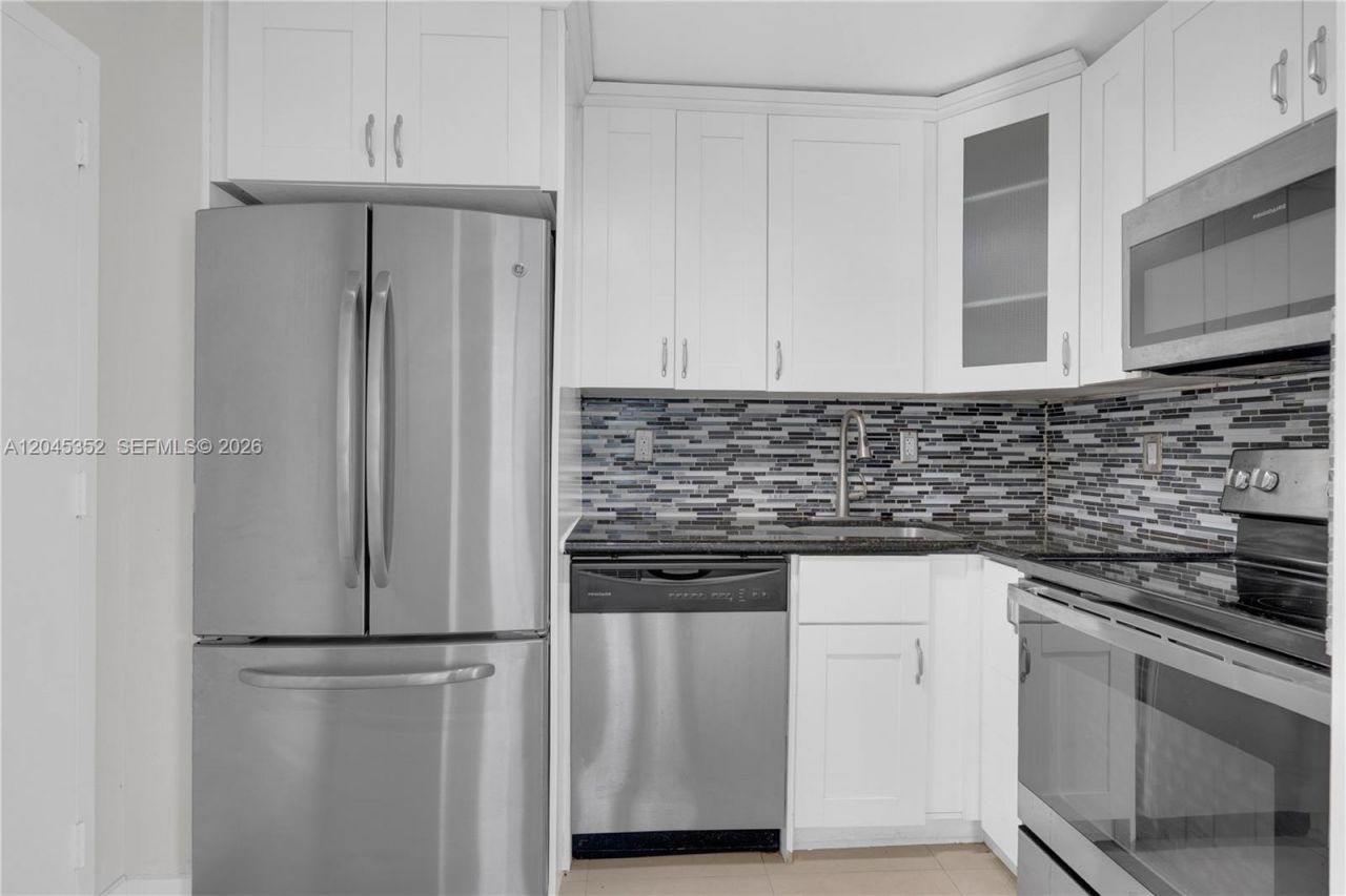 7928 West Dr , Unit 606, North Bay Village, FL 33141 Photo