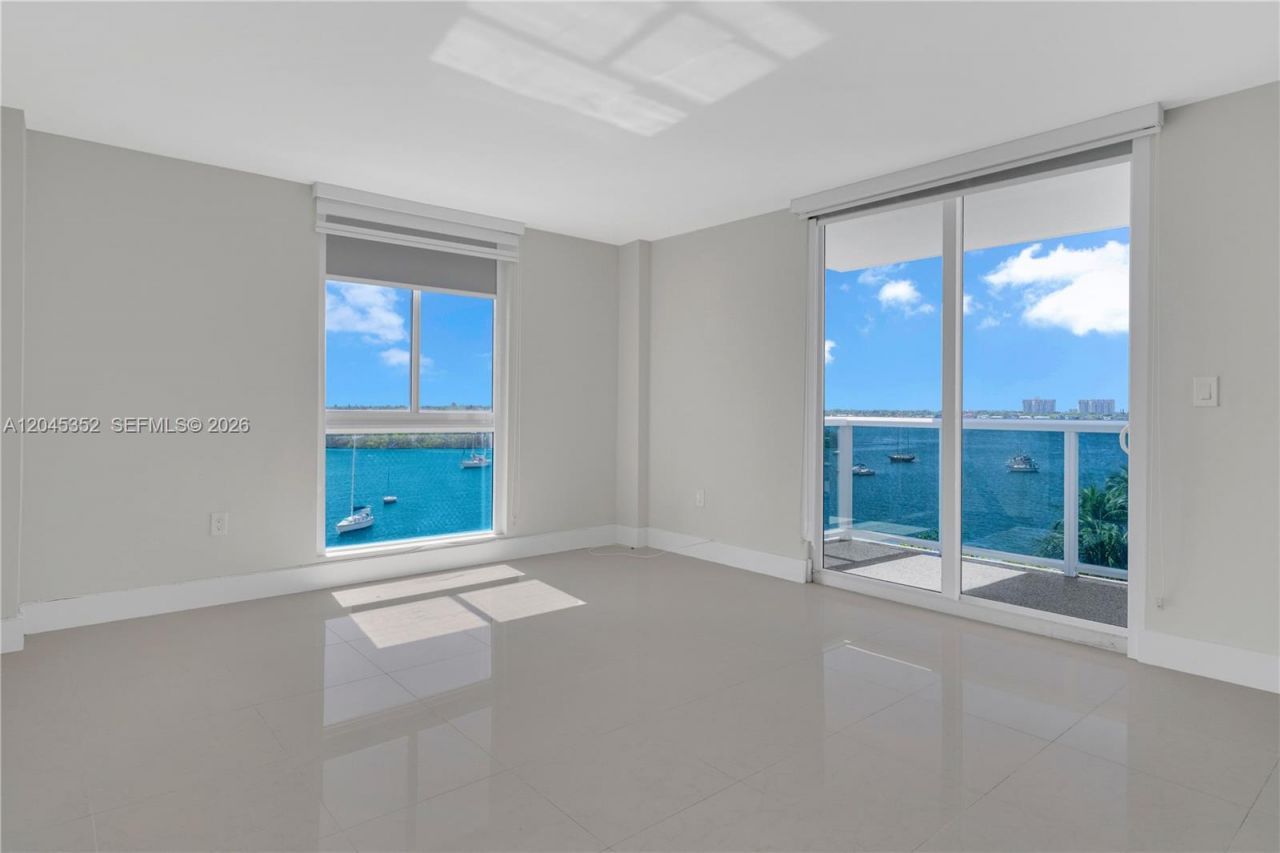 7928 West Dr , Unit 606, North Bay Village, FL 33141 Photo